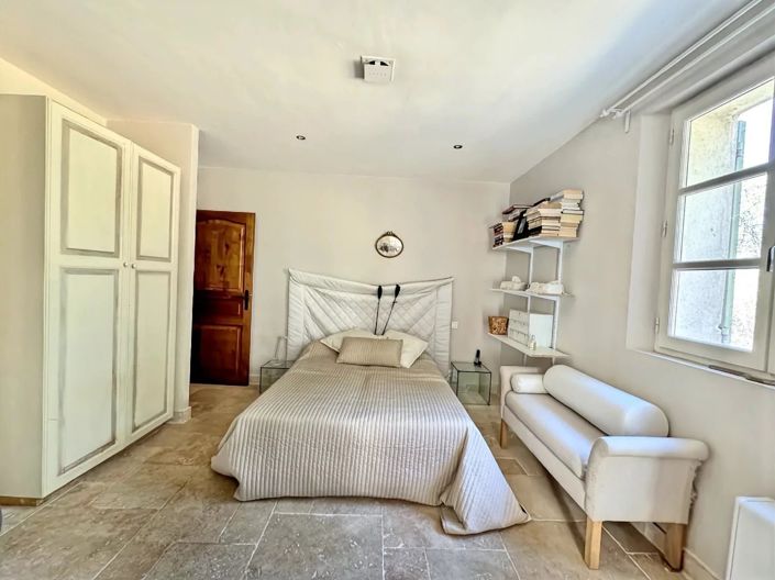 Image No.11-4 Bed House for sale