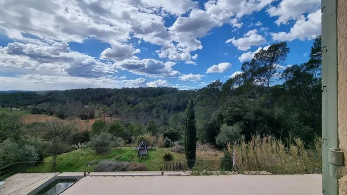 Image No.18-4 Bed House for sale