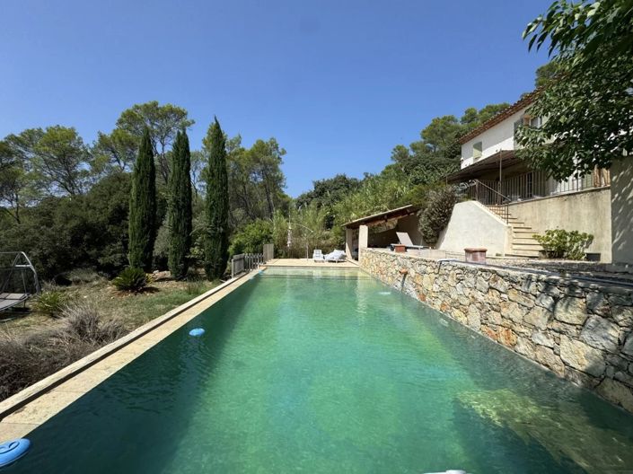 Image No.2-4 Bed House for sale