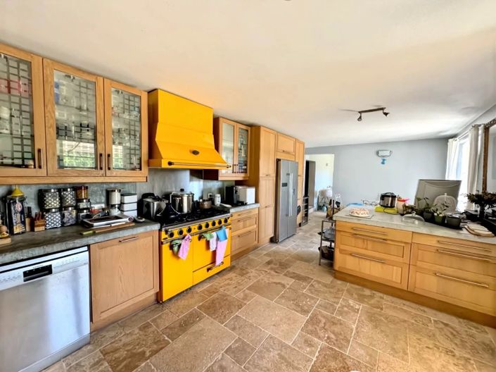 Image No.3-4 Bed House for sale