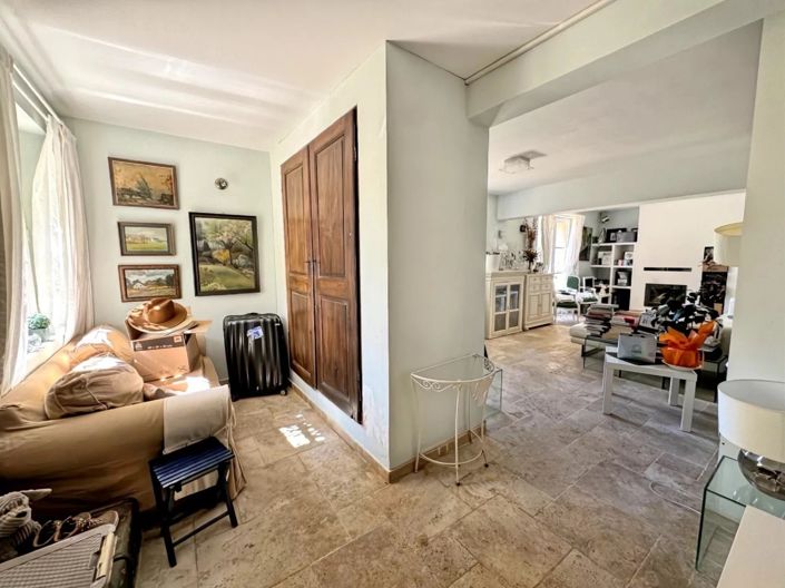 Image No.4-4 Bed House for sale