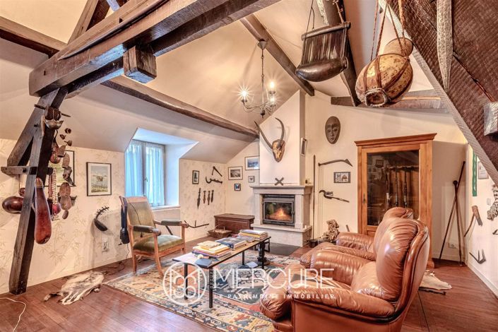 Image No.9-5 Bed House for sale