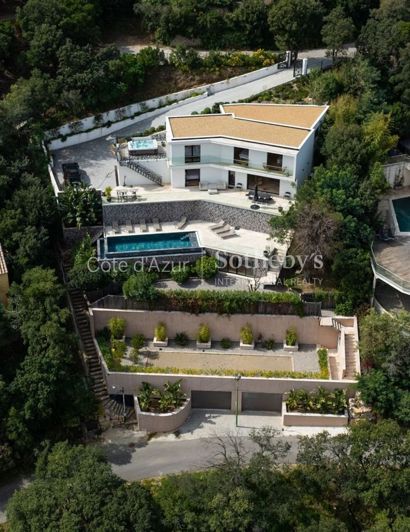 Image No.3-Propriété de 6 chambres à vendre à Les Issambres