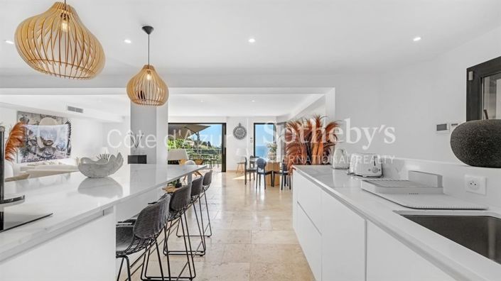 Image No.5-Propriété de 6 chambres à vendre à Les Issambres