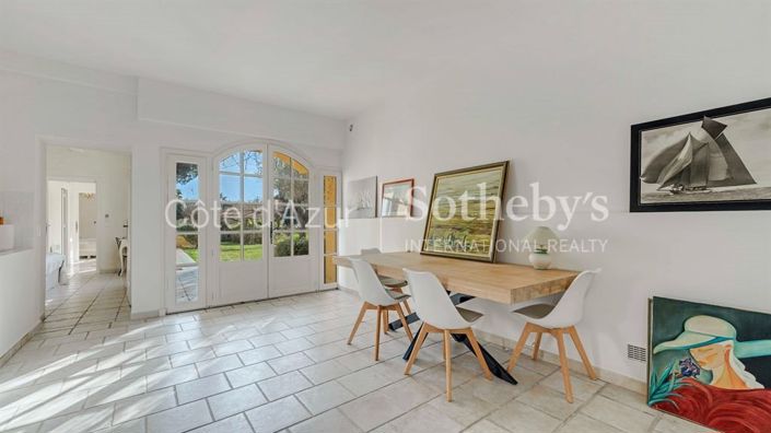 Image No.12-Propriété de 8 chambres à vendre à Sainte-Maxime