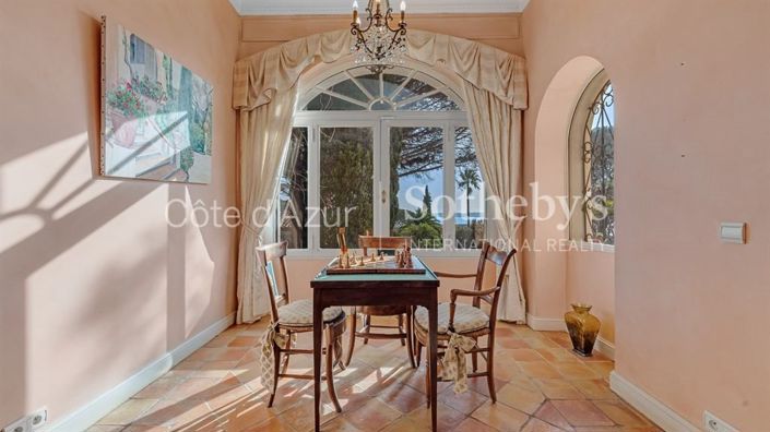 Image No.4-Propriété de 8 chambres à vendre à Sainte-Maxime