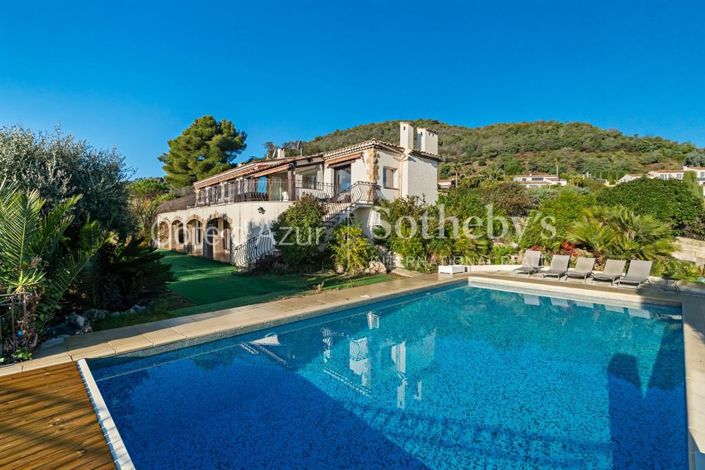 Image No.2-7 Bed Property for sale