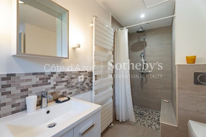 Image No.9-Propriété de 6 chambres à vendre à Mougins