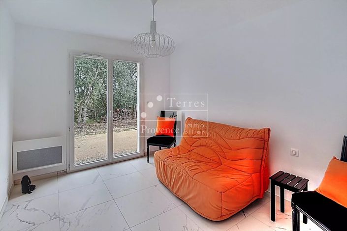 Image No.16-3 Bed House for sale