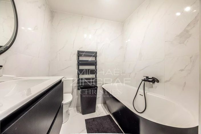 Image No.10-4 Bed House for sale