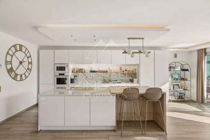 Image No.2-Maison de 4 chambres à vendre à Le Cannet