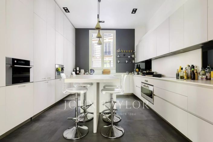 Image No.11-3 Bed Apartment for sale