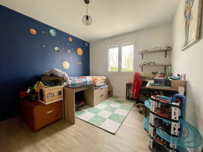 Image No.8-3 Bed House for sale