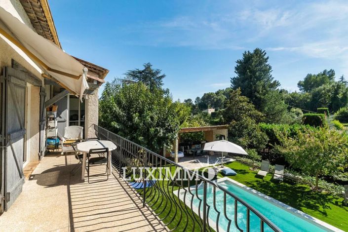 Image No.3-4 Bed House for sale