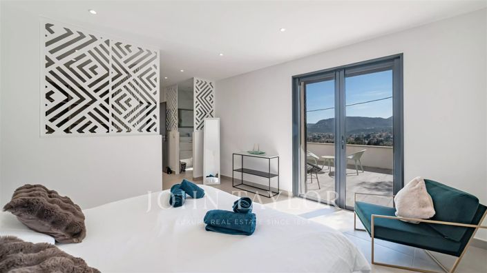 Image No.14-5 Bed House for sale