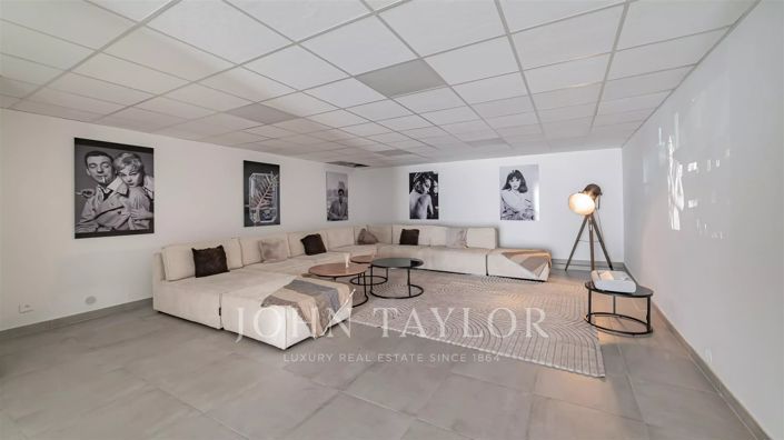 Image No.15-5 Bed House for sale