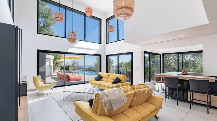 Image No.5-5 Bed House for sale