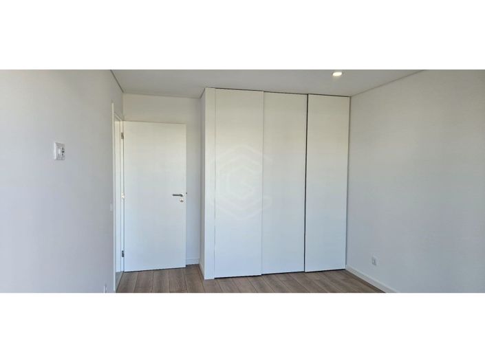 Image No.6-Apartment for sale