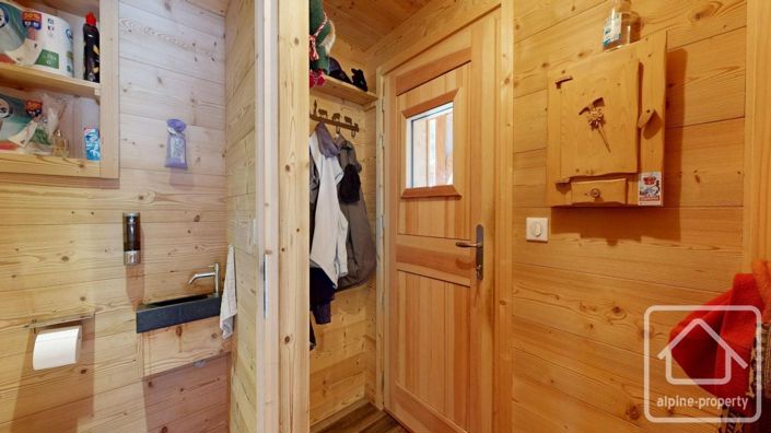 Image No.13-4 Bed Property for sale