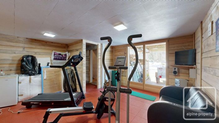 Image No.35-4 Bed Property for sale