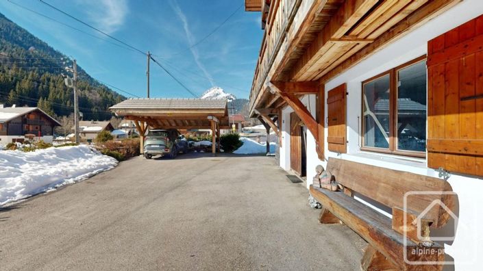 Image No.38-4 Bed Property for sale