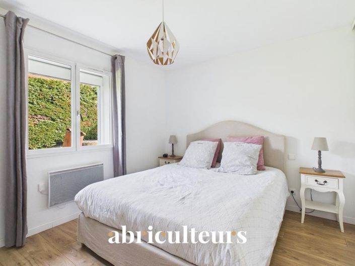 Image No.14-4 Bed House for sale