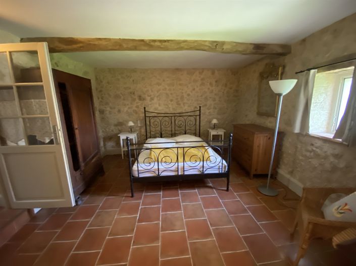 Image No.14-12 Bed House for sale