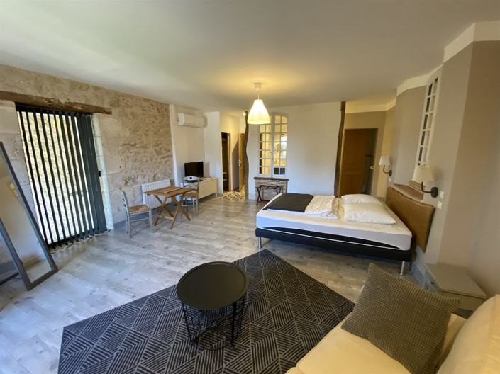 Image No.3-12 Bed House for sale