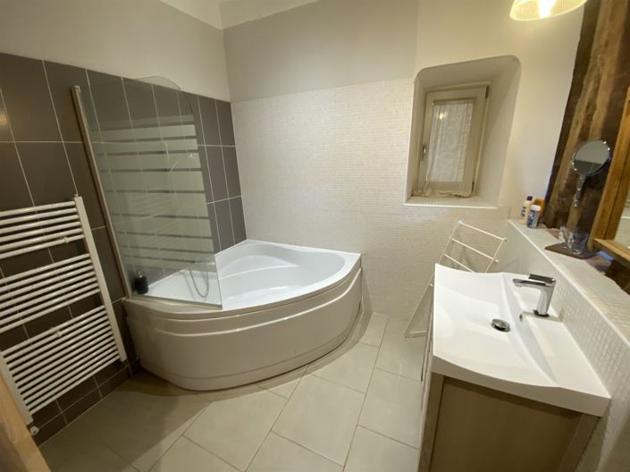 Image No.34-12 Bed House for sale