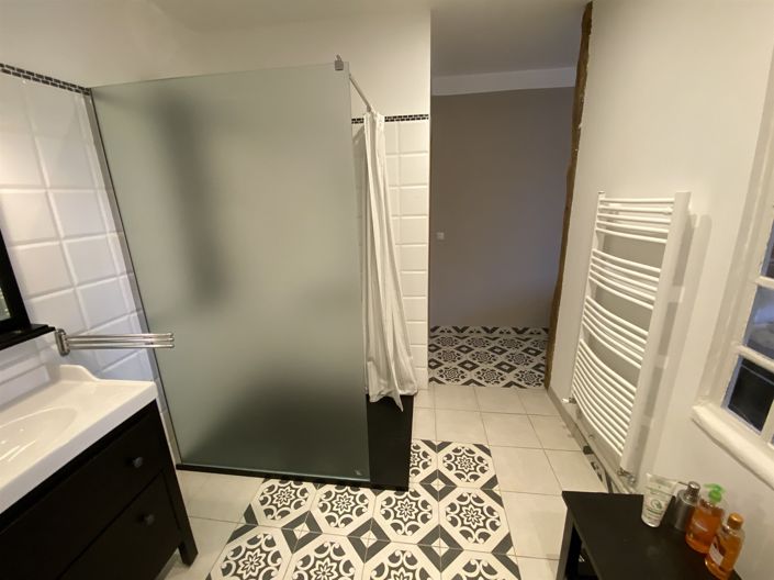 Image No.4-12 Bed House for sale