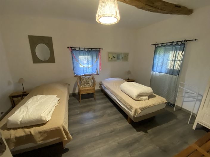 Image No.42-12 Bed House for sale