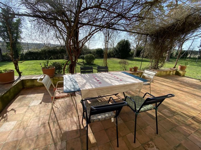 Image No.5-12 Bed House for sale