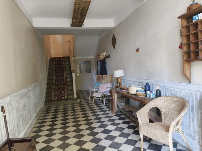 Image No.7-12 Bed House for sale