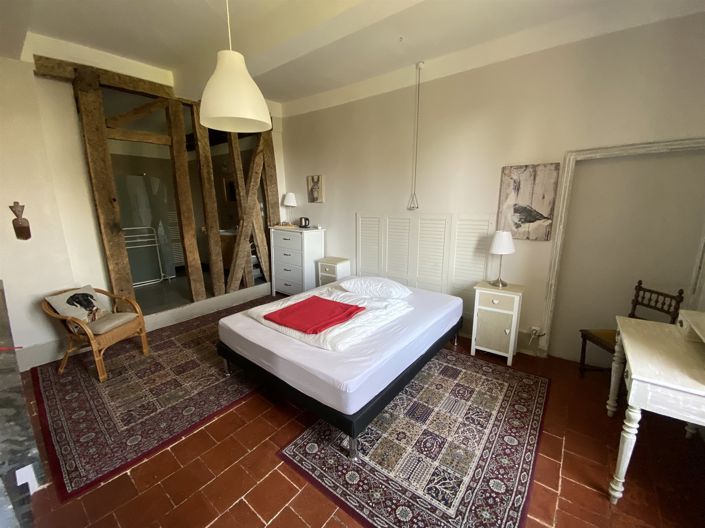 Image No.8-12 Bed House for sale