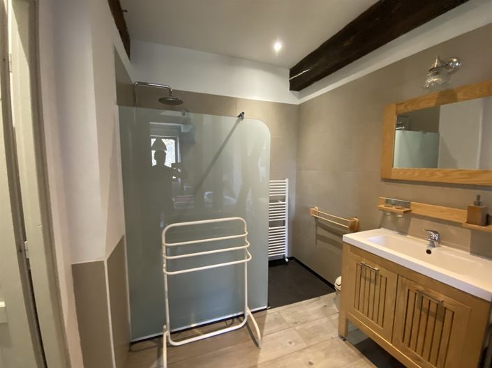 Image No.9-12 Bed House for sale