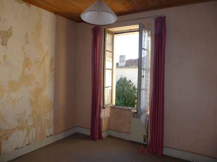 Image No.10-4 Bed House for sale