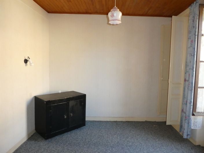 Image No.12-4 Bed House for sale