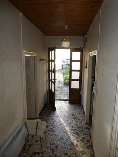 Image No.6-4 Bed House for sale