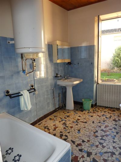 Image No.8-4 Bed House for sale