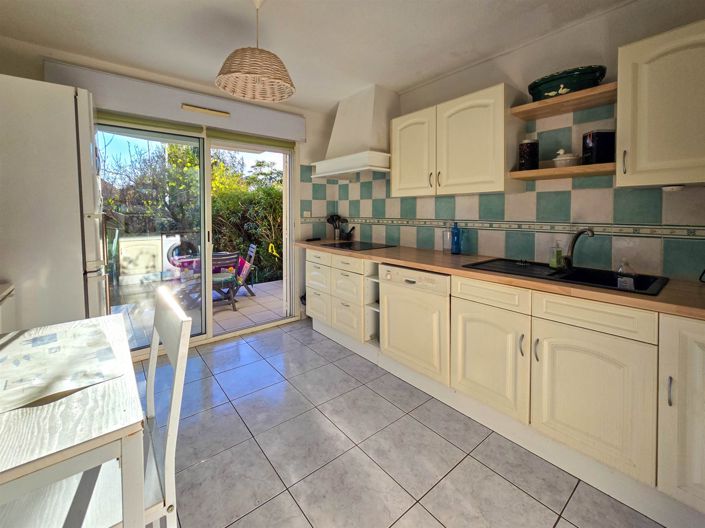 Image No.10-Appartement de 2 chambres à vendre à Sète