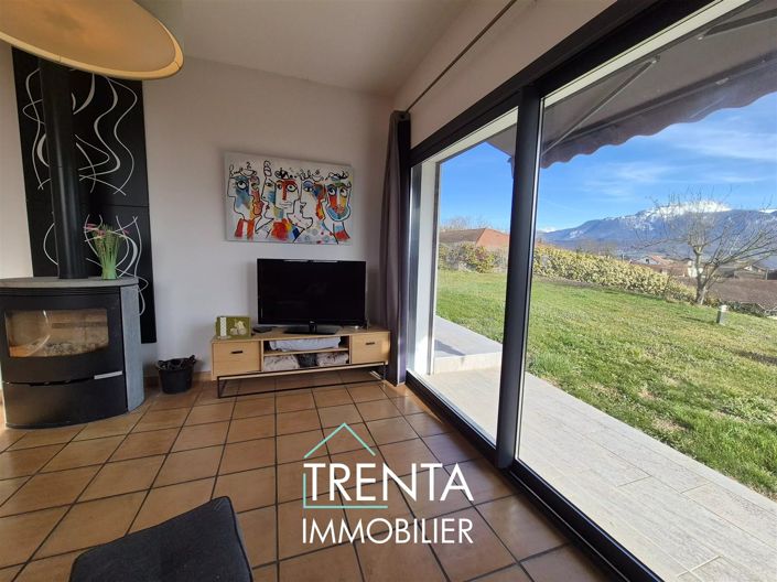 Image No.12-5 Bed House for sale