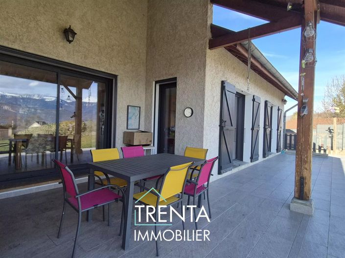 Image No.7-5 Bed House for sale