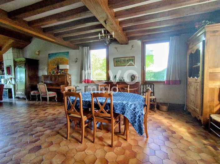 Image No.18-5 Bed House for sale