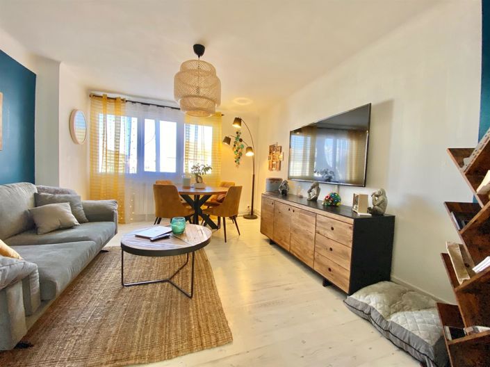 Image No.2-Appartement de 2 chambres à vendre à Sète