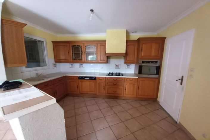 Image No.3-4 Bed House for sale