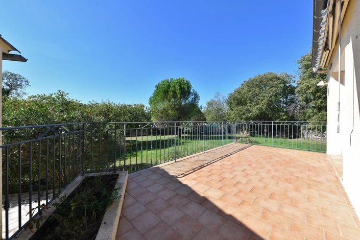 Image No.6-4 Bed House for sale