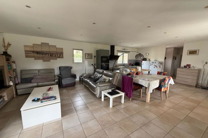 Image No.3-3 Bed House for sale