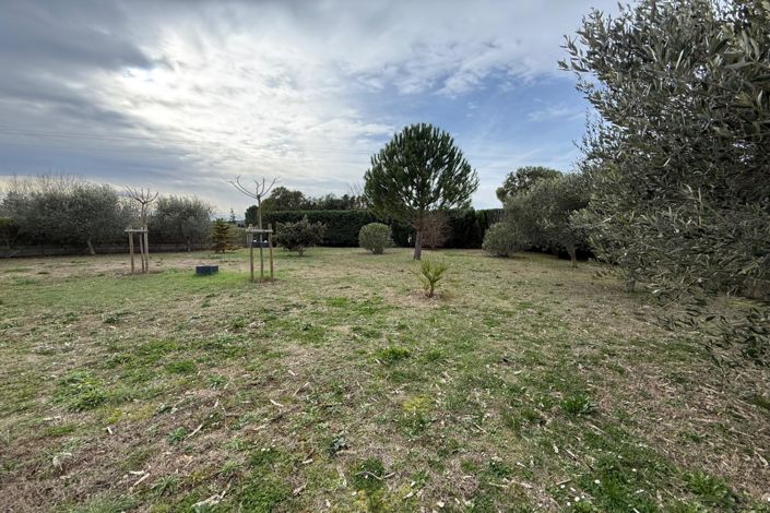 Image No.9-3 Bed House for sale