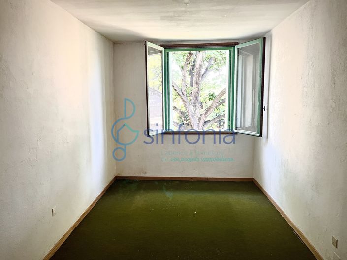 Image No.11-5 Bed House for sale