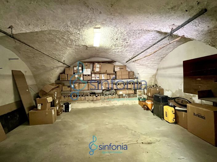 Image No.13-5 Bed House for sale